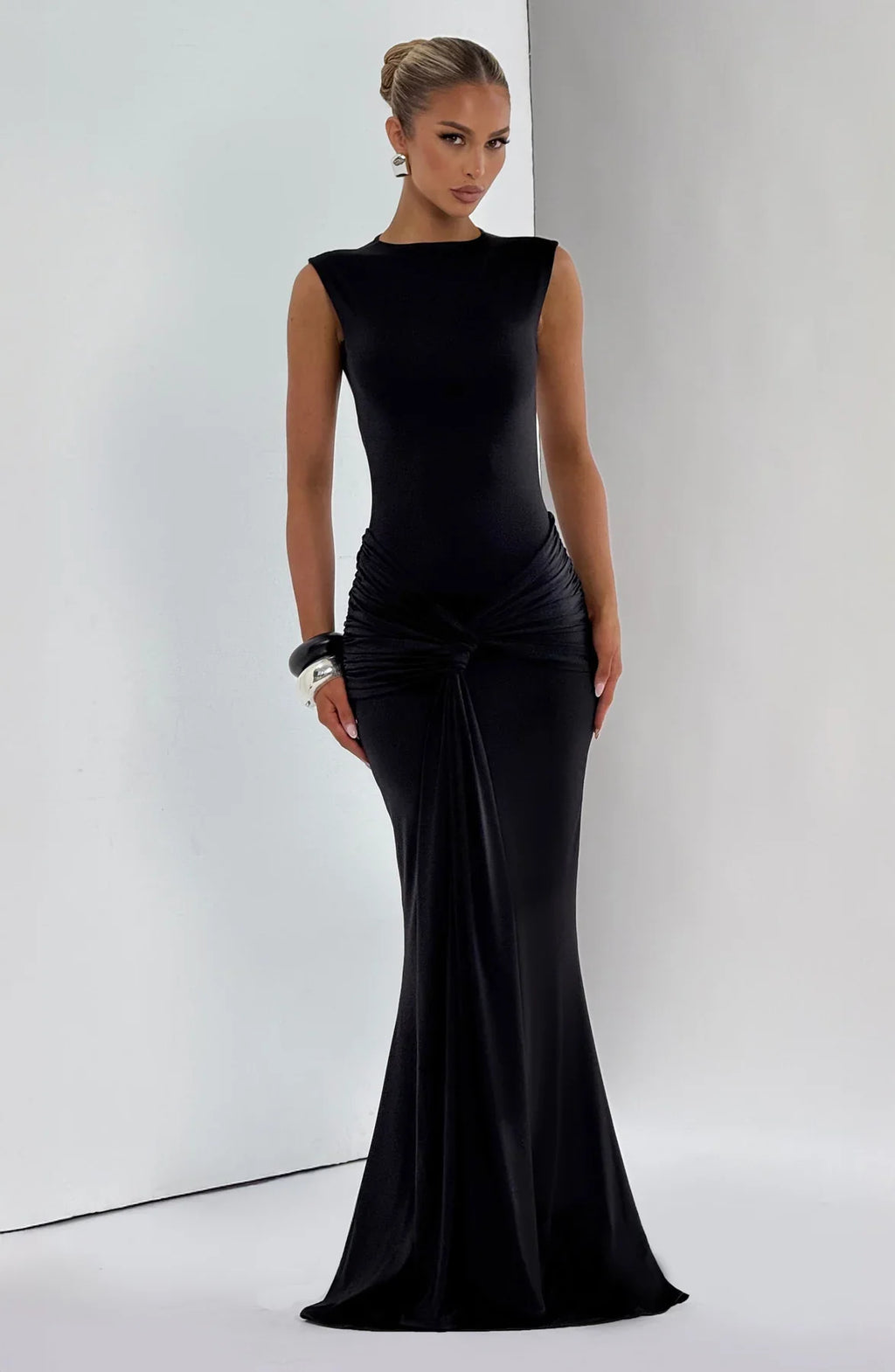 LORENZA MAXI DRESS - BLACK