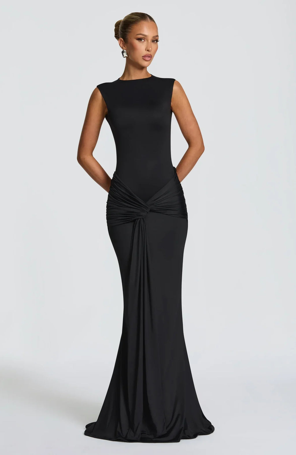 LORENZA MAXI DRESS - BLACK